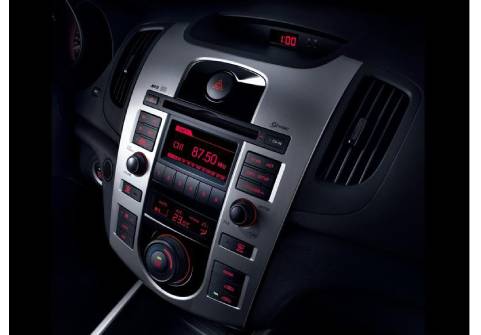 تفاوت در امکانات رفاهی، سراتو وارداتی بخریم یا مونتاژ؟